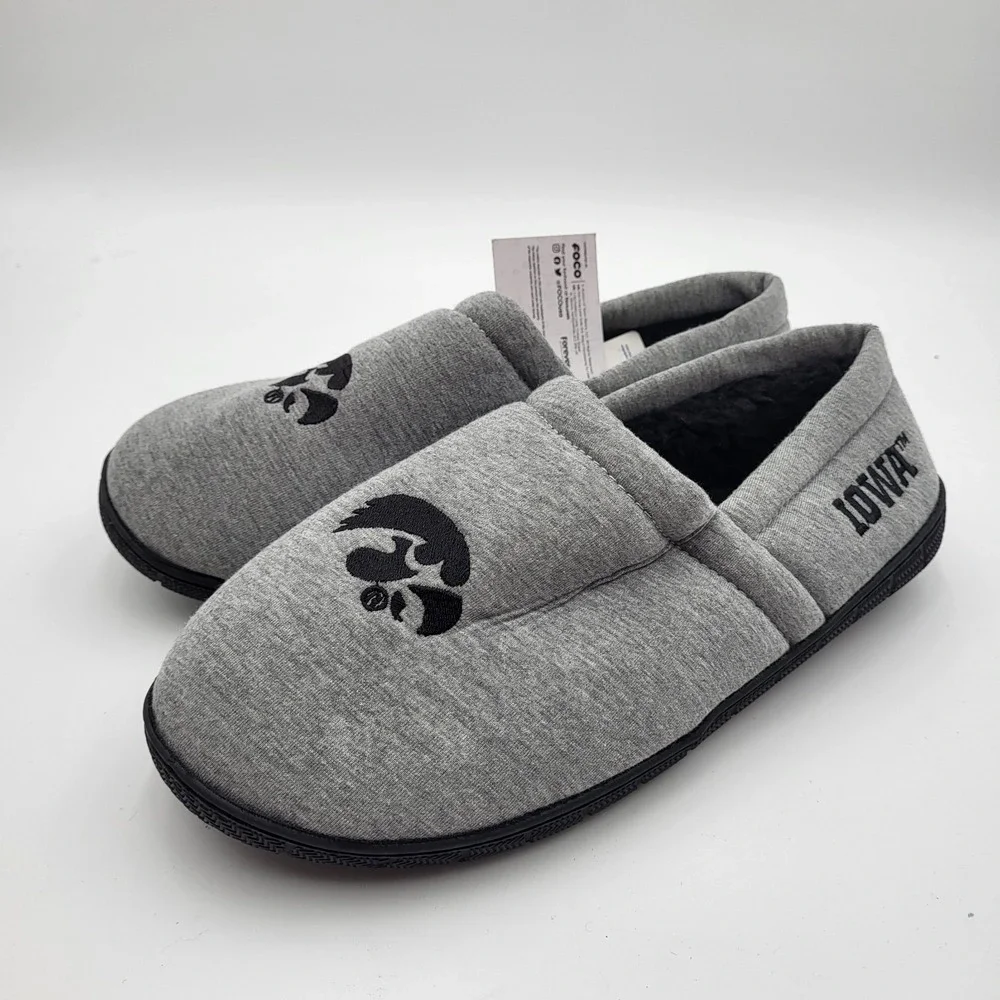 Iowa Hawkeyes Sweatshirt Sherpa Moccasin Slippers FOCO Mens Small 7-8 Women 9-10